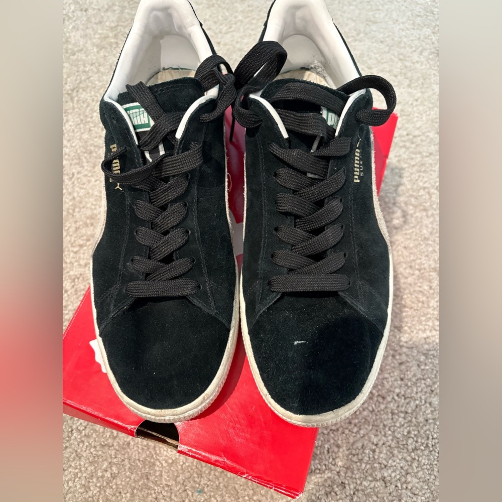 Puma Men's Black Suede Sneakers sz 9.5